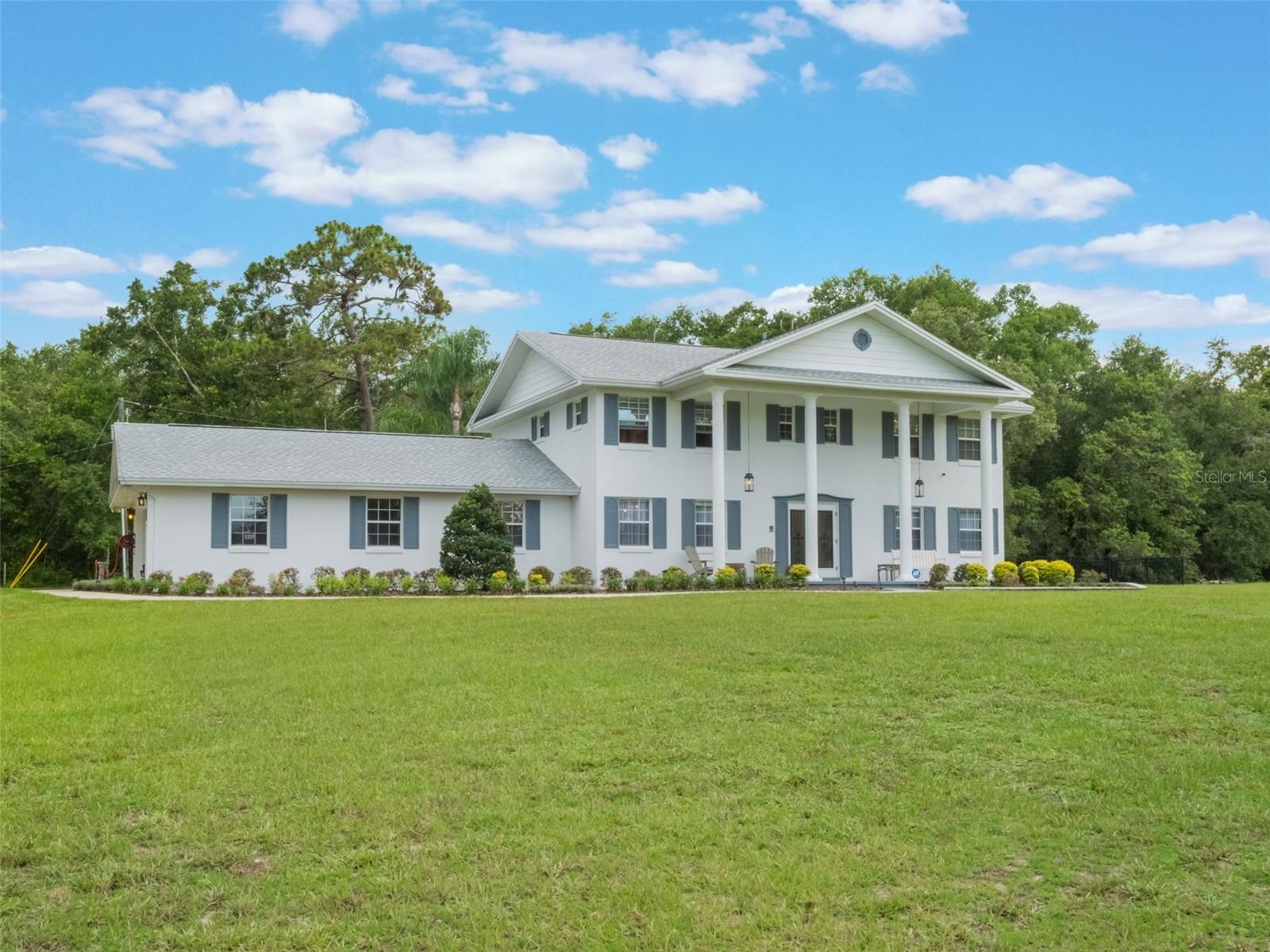 5556 ROUND LAKE ROAD