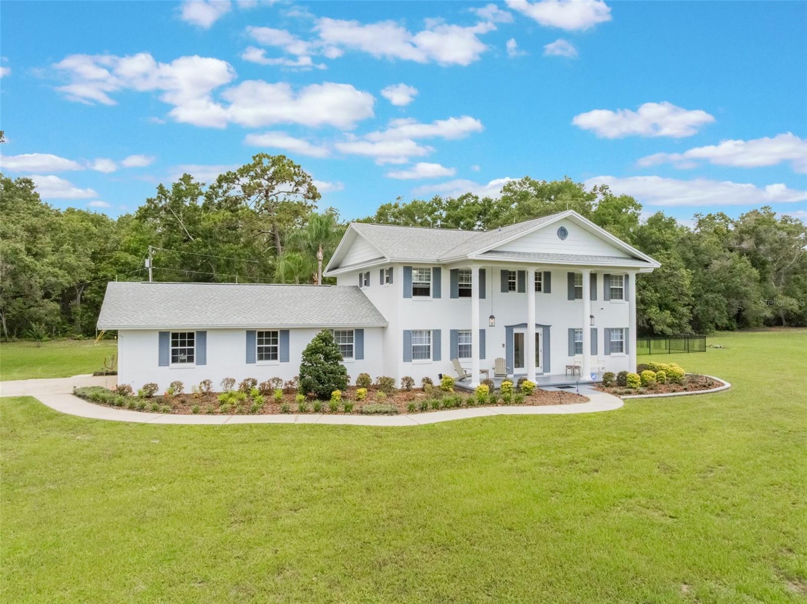 5556 ROUND LAKE ROAD