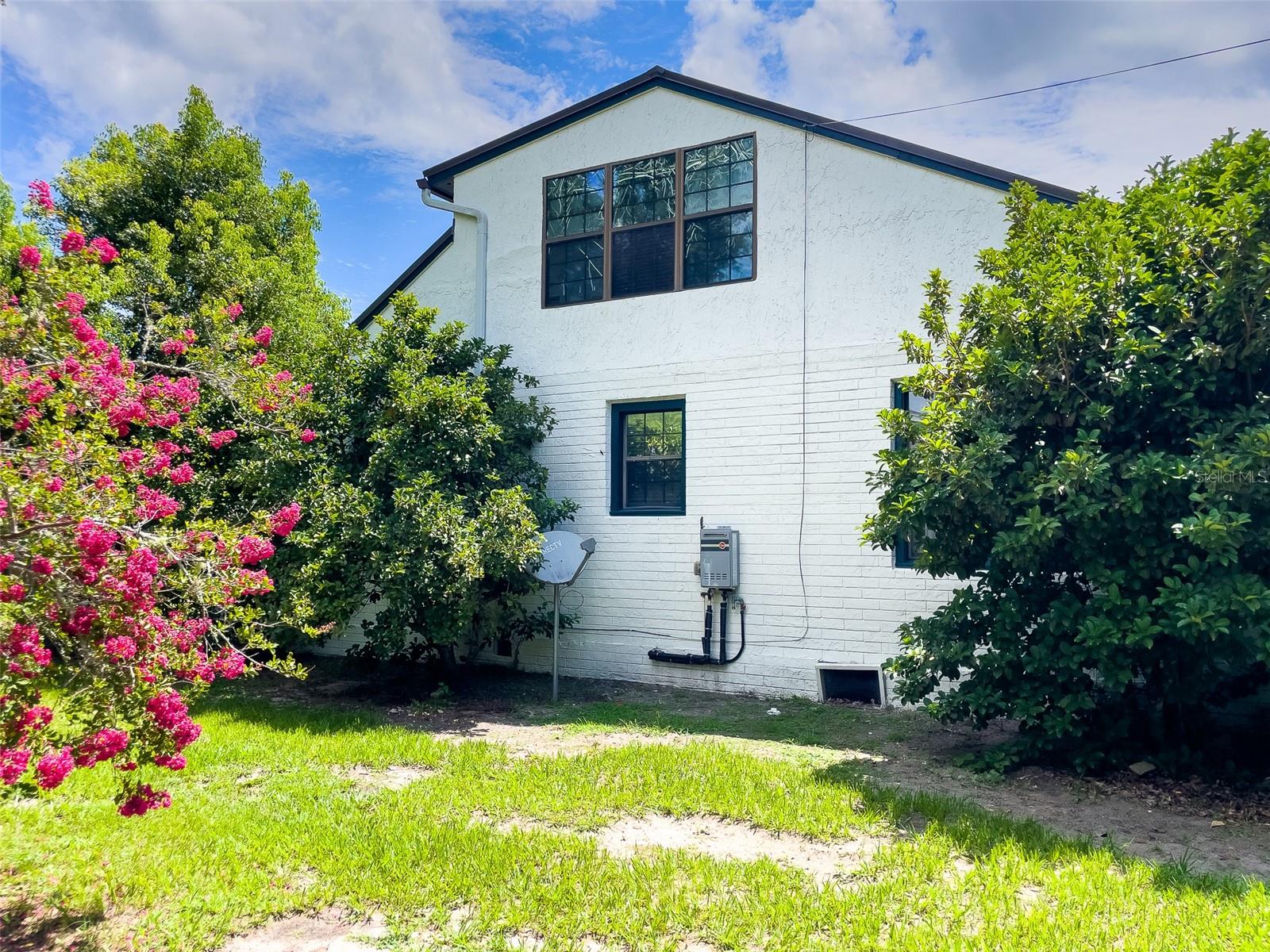 HIGHLAND PINES - Residential