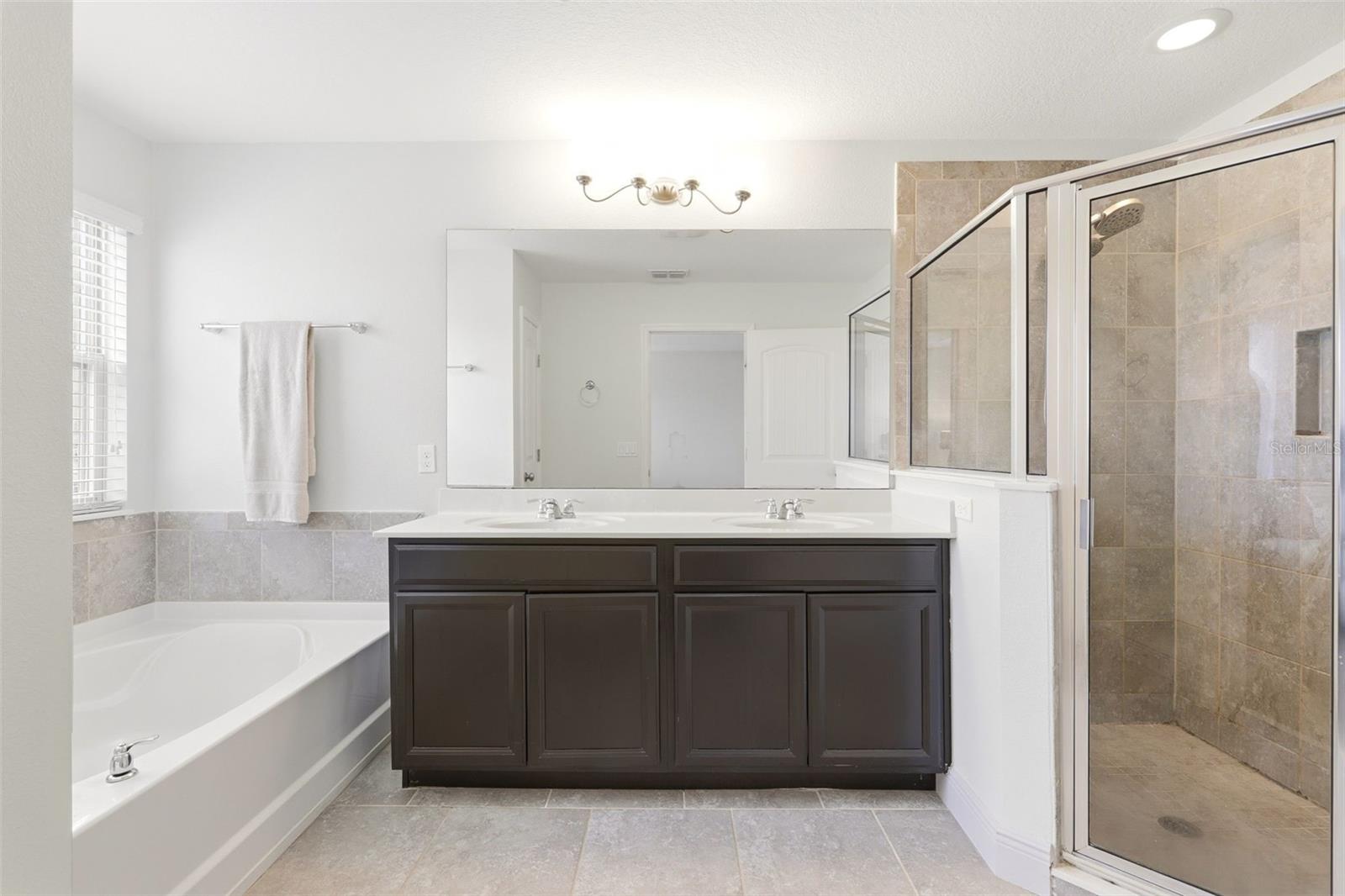 10558 GREEN IVY LANE