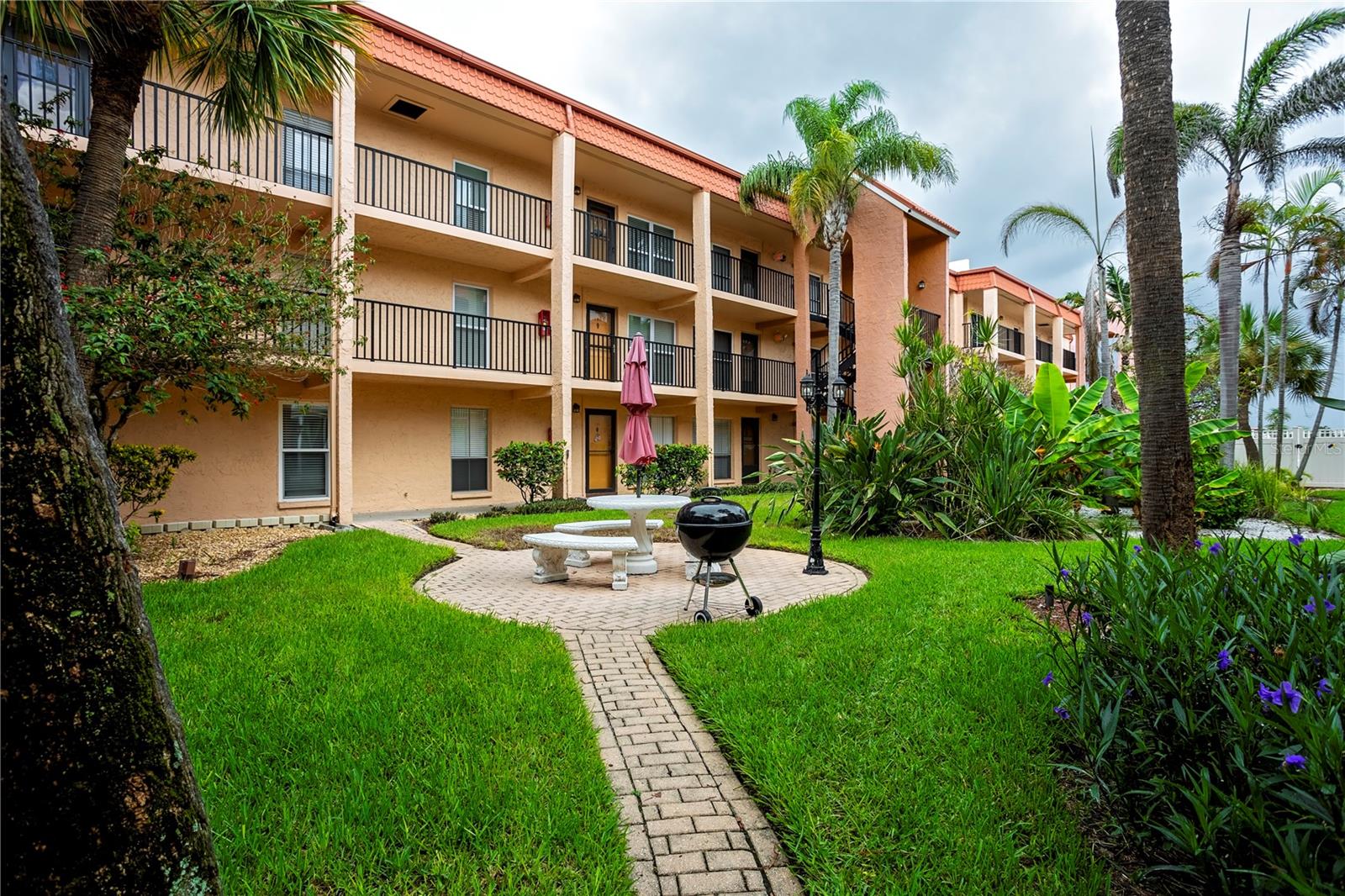 BOCA SHORES CONDO - Residential