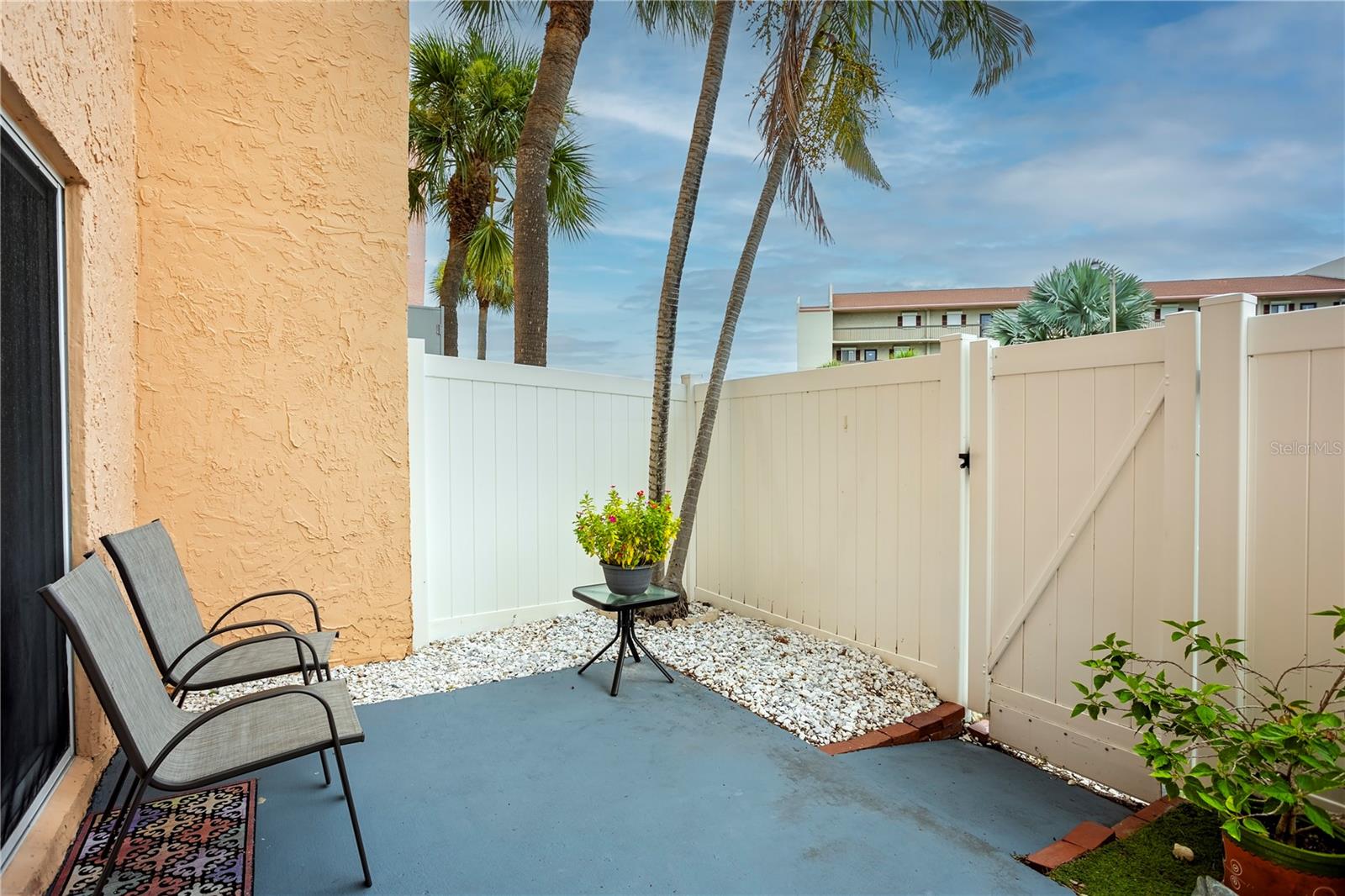 BOCA SHORES CONDO - Residential