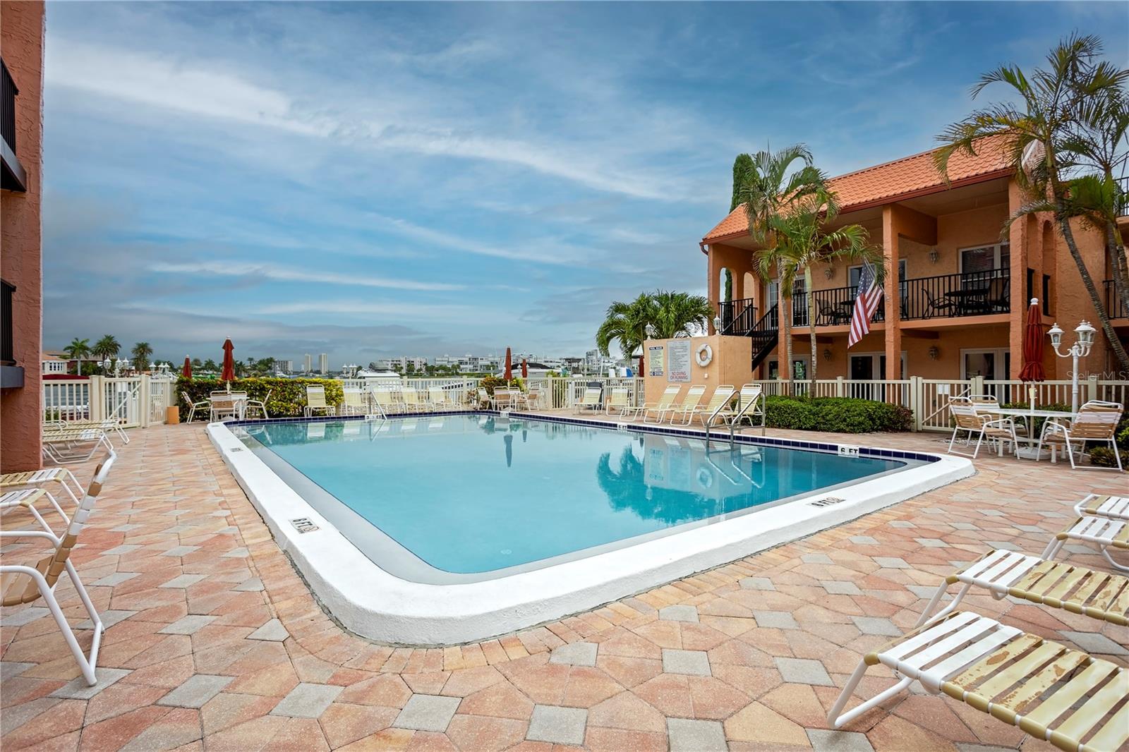 BOCA SHORES CONDO - Residential