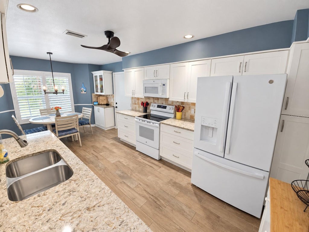 Photo of 3411 52nd Avenue Cir W, Bradenton, FL 34210 (MLS # A4704966)