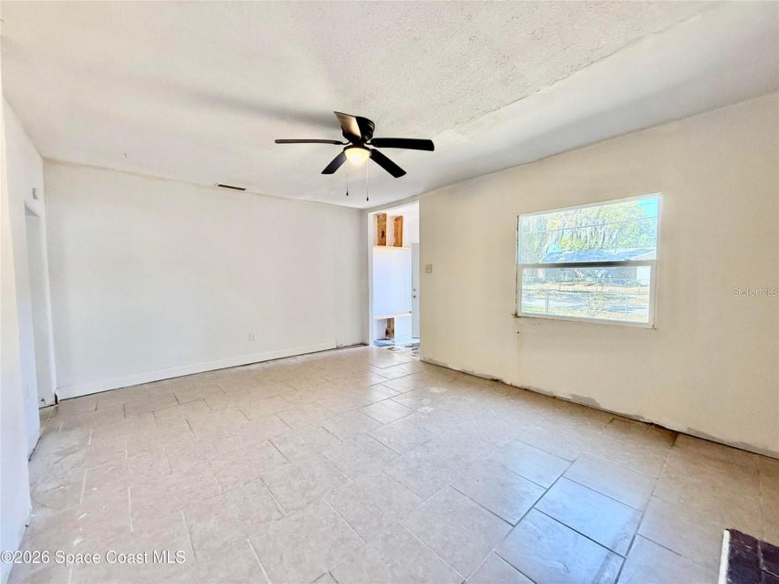 ACREAGE - Residential