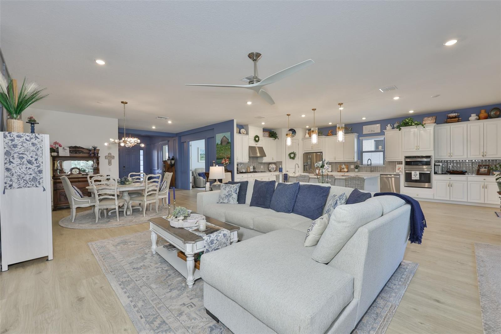 ESPLANADE NORTH AT ARTISAN LAKES SUBPH I - Residential