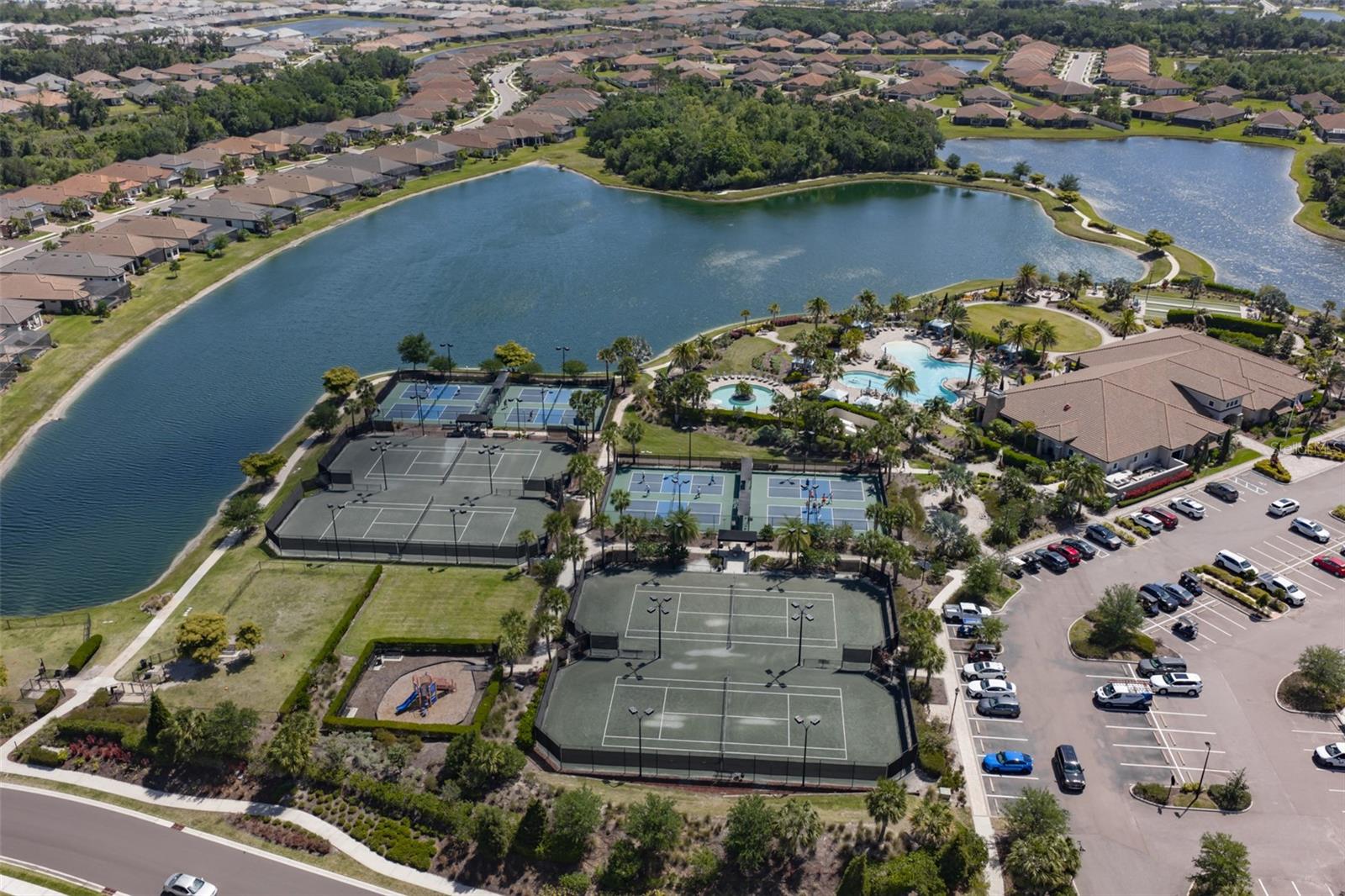 ESPLANADE NORTH AT ARTISAN LAKES SUBPH I - Residential