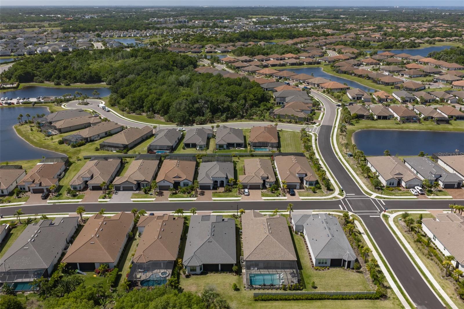 ESPLANADE NORTH AT ARTISAN LAKES SUBPH I - Residential