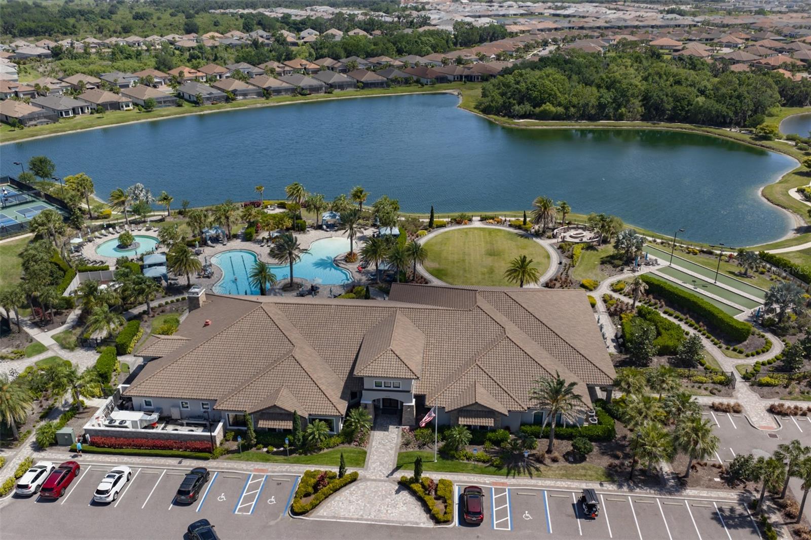 ESPLANADE NORTH AT ARTISAN LAKES SUBPH I - Residential