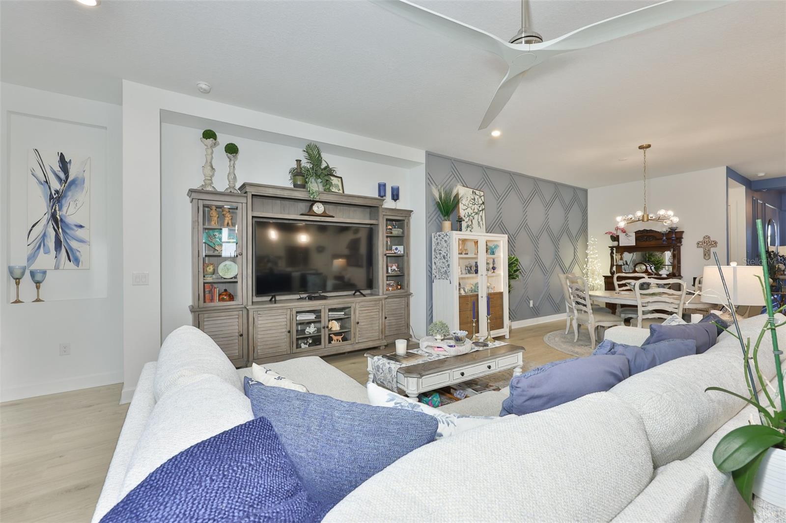 ESPLANADE NORTH AT ARTISAN LAKES SUBPH I - Residential