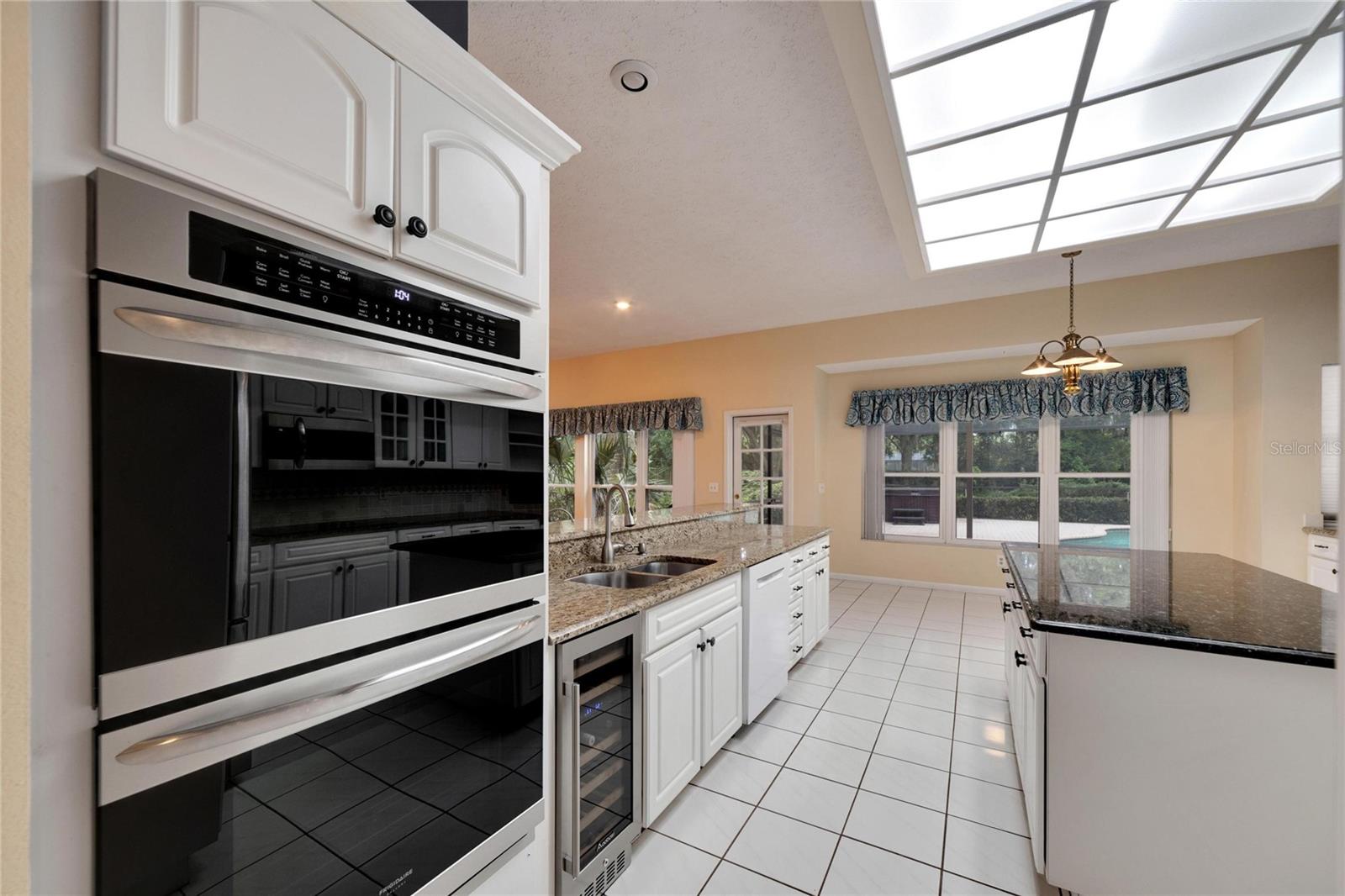 THE MANORS AT CRYSTAL LAKES - Residential