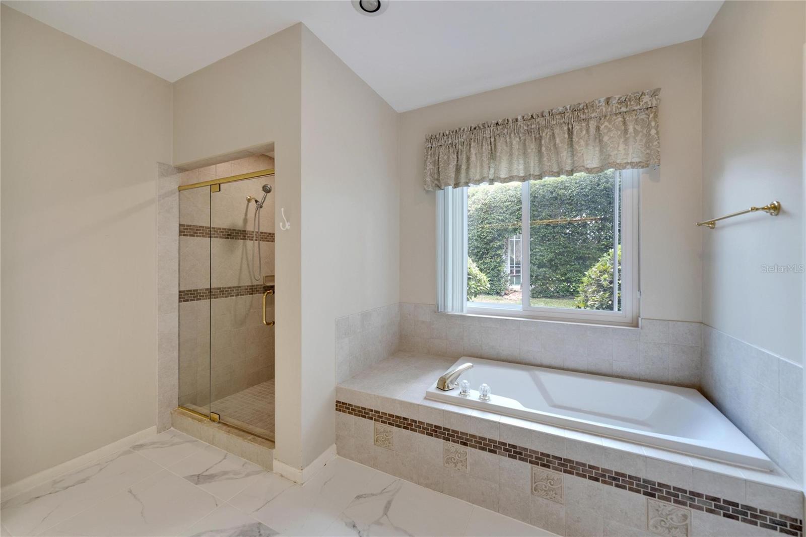 THE MANORS AT CRYSTAL LAKES - Residential