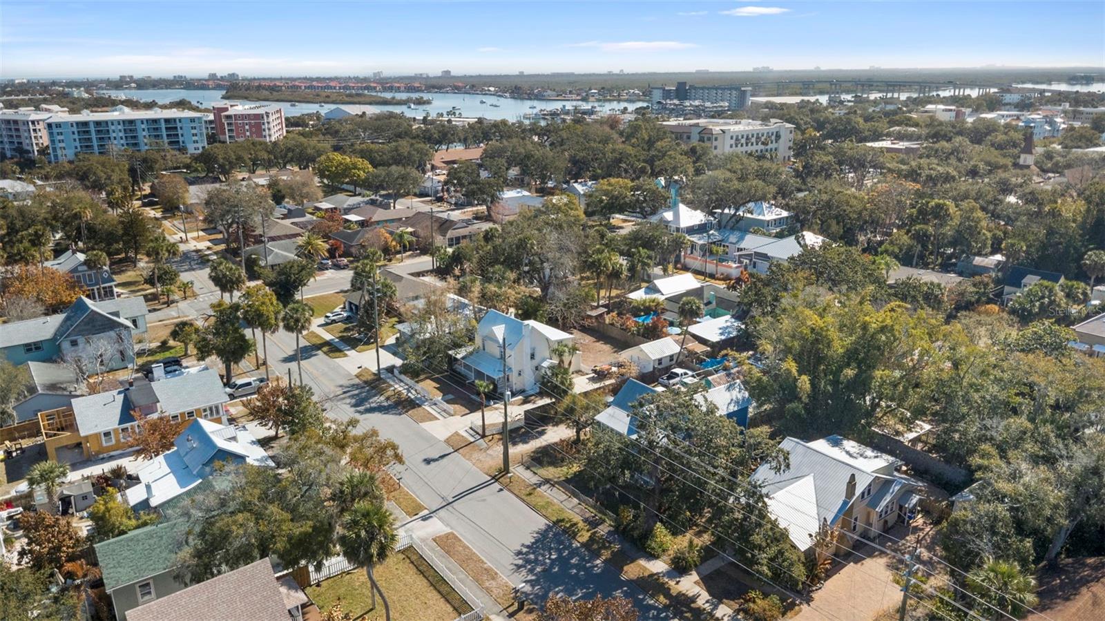 FINNEGANS NEW SMYRNA - Residential