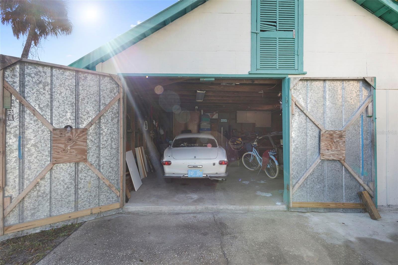 FINNEGANS NEW SMYRNA - Residential