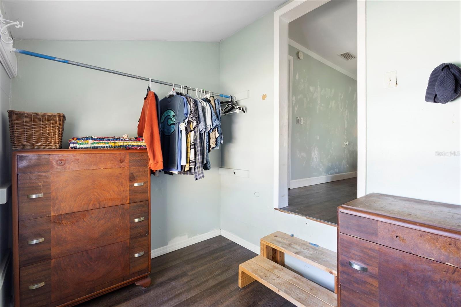 FINNEGANS NEW SMYRNA - Residential