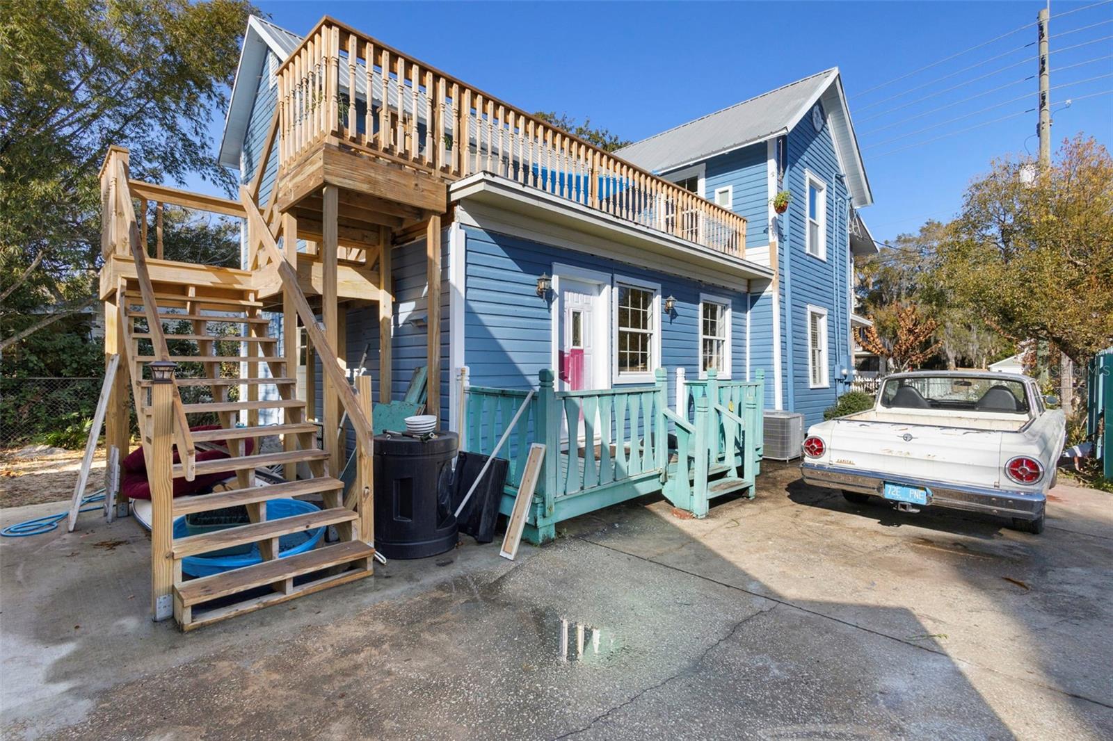 FINNEGANS NEW SMYRNA - Residential