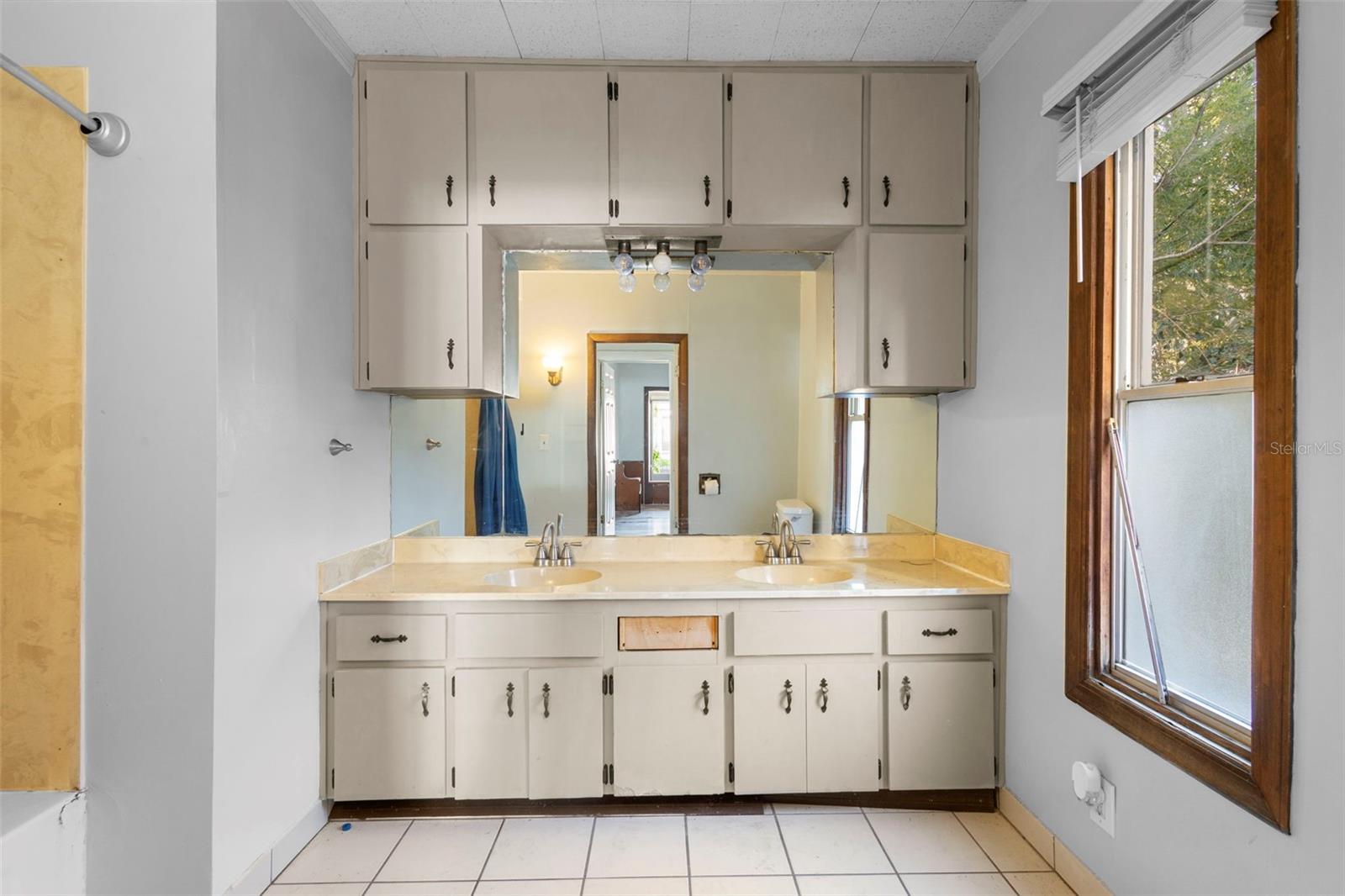 FINNEGANS NEW SMYRNA - Residential