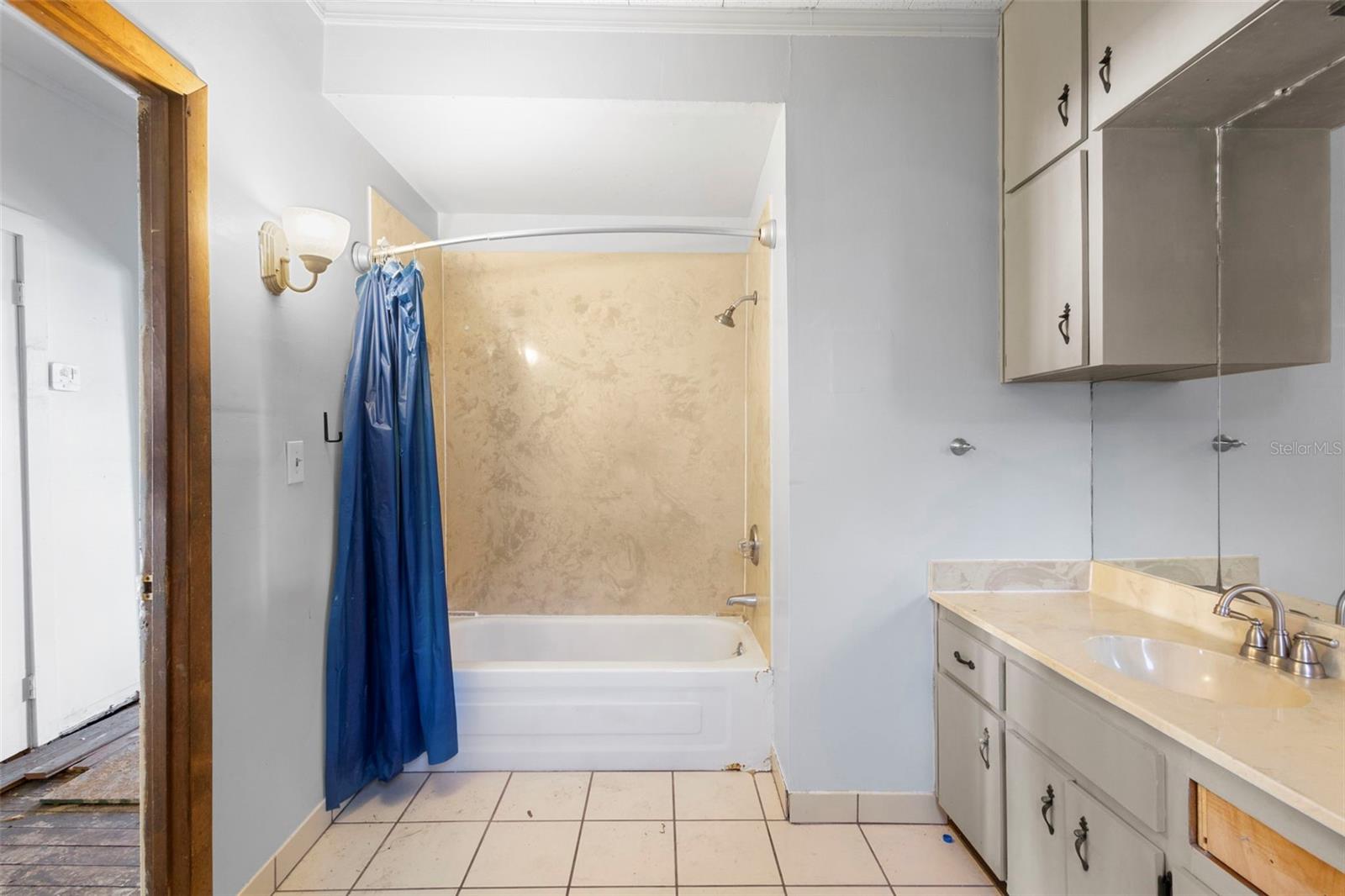 FINNEGANS NEW SMYRNA - Residential