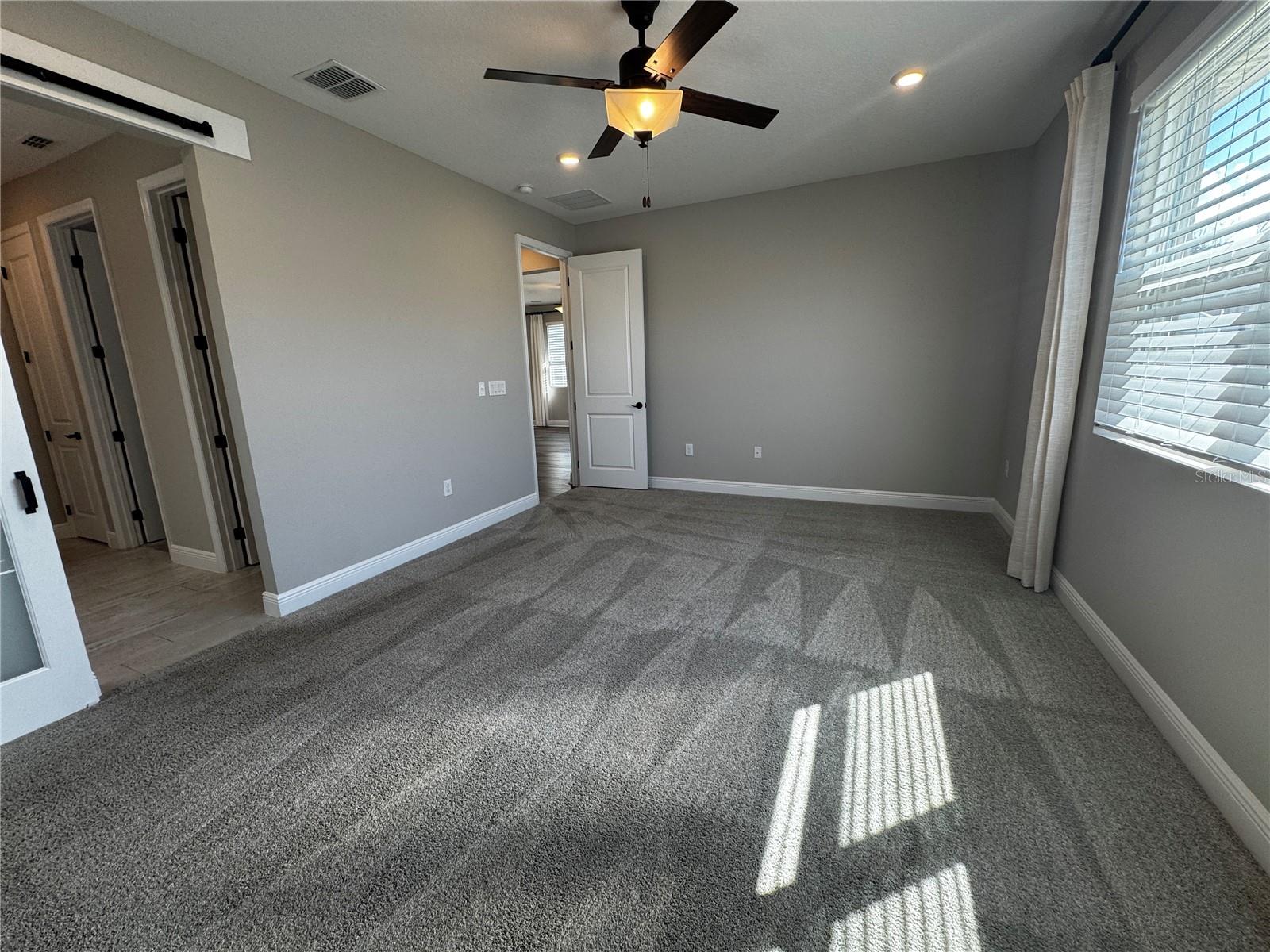 SEASONS/HILLSIDE - Residential Lease