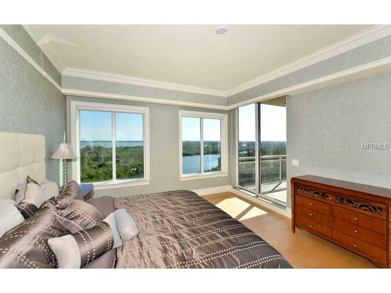 THE BEACH RESIDENCES - Residential