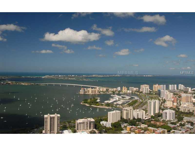 THE BEACH RESIDENCES - Residential