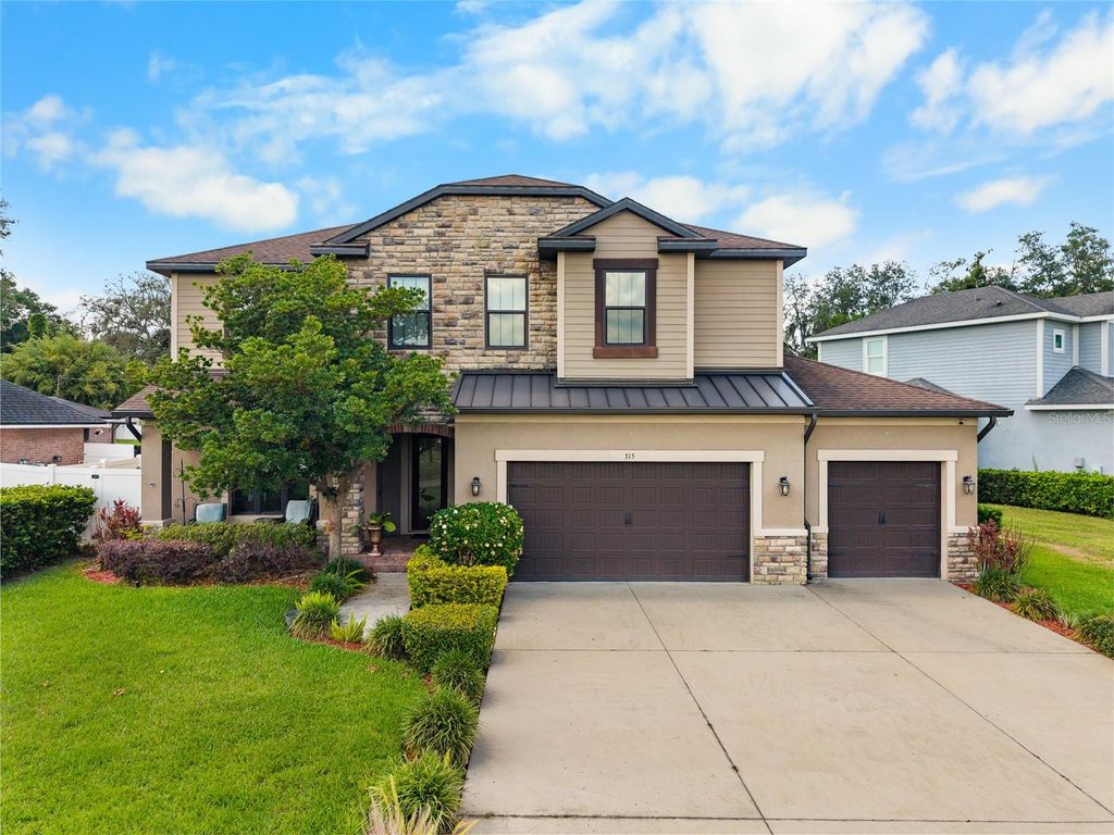 Photo of 315 S Glen Arven Avenue, Tampa, FL 33617 (MLS # TB8510343)