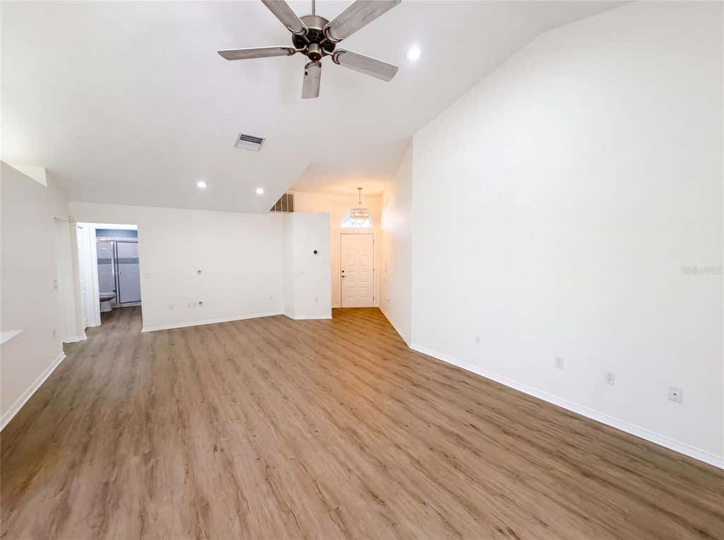 Photo of 9454 Mississippi Run, Weeki Wachee, FL 34613 (MLS # O6432818)