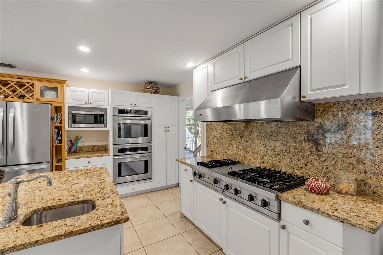 MISSION OAKS UNRECORDED SUB - Residential