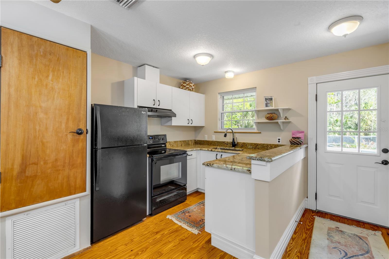 MISSION OAKS UNRECORDED SUB - Residential