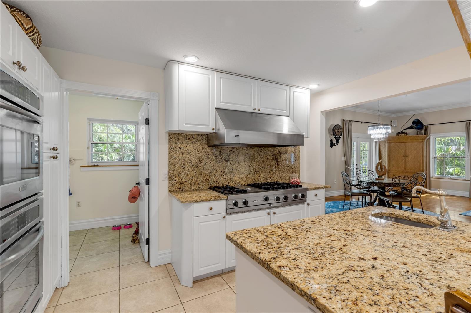 MISSION OAKS UNRECORDED SUB - Residential