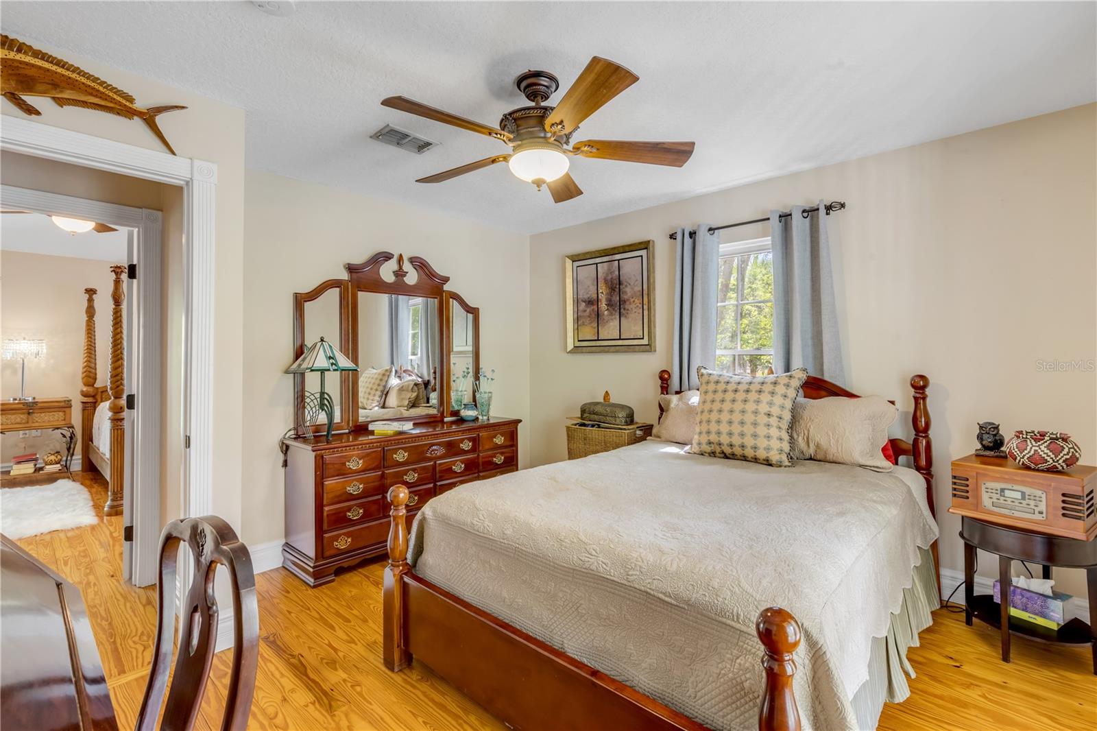 MISSION OAKS UNRECORDED SUB - Residential