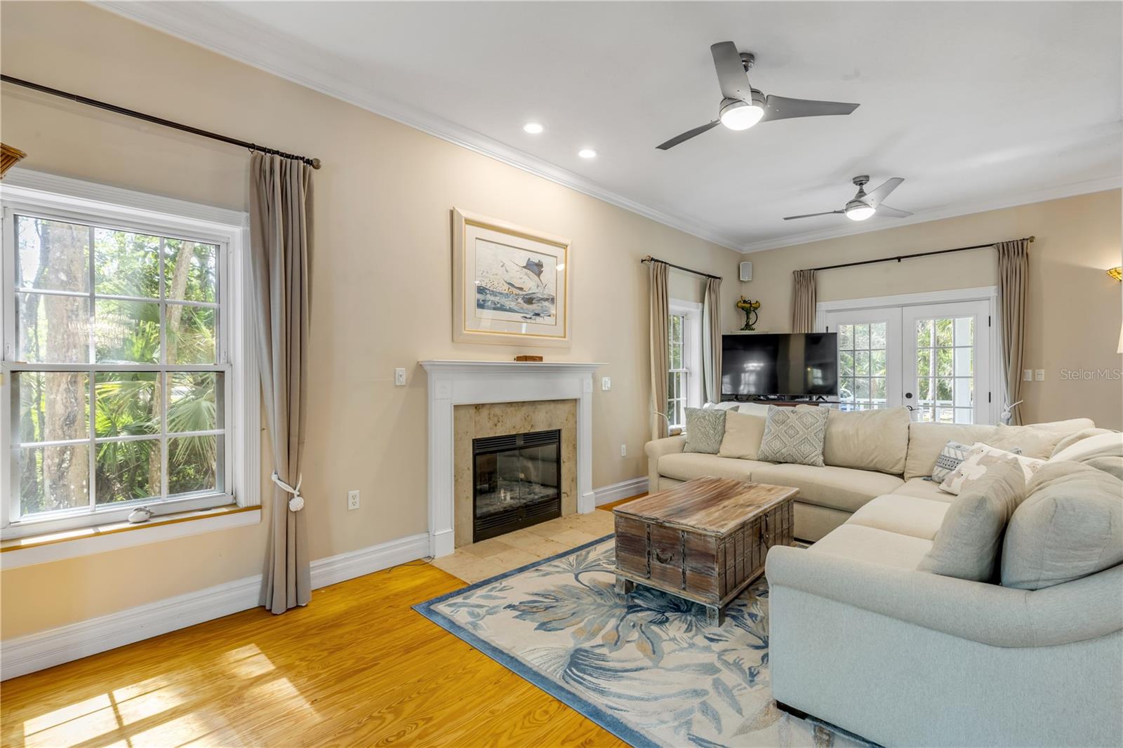 MISSION OAKS UNRECORDED SUB - Residential