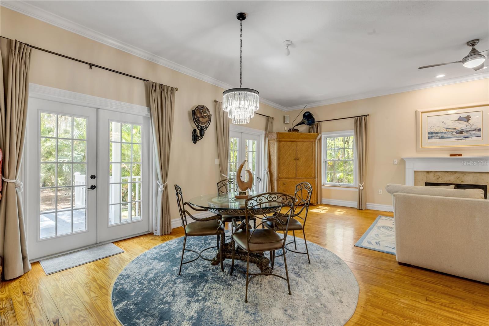 MISSION OAKS UNRECORDED SUB - Residential