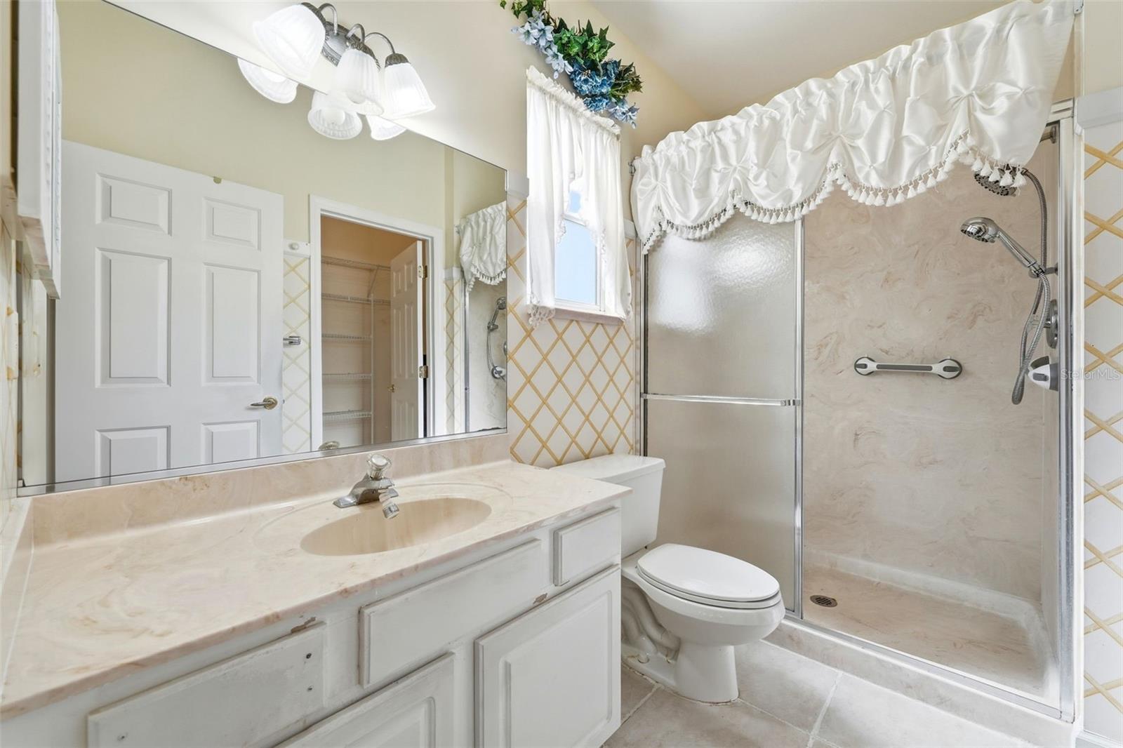 SPRUCE CREEK GOLF & COUNTRY CLUB SAWGRAS - Residential