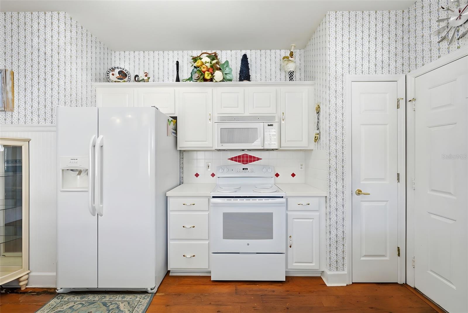 SPRUCE CREEK GOLF & COUNTRY CLUB SAWGRAS - Residential