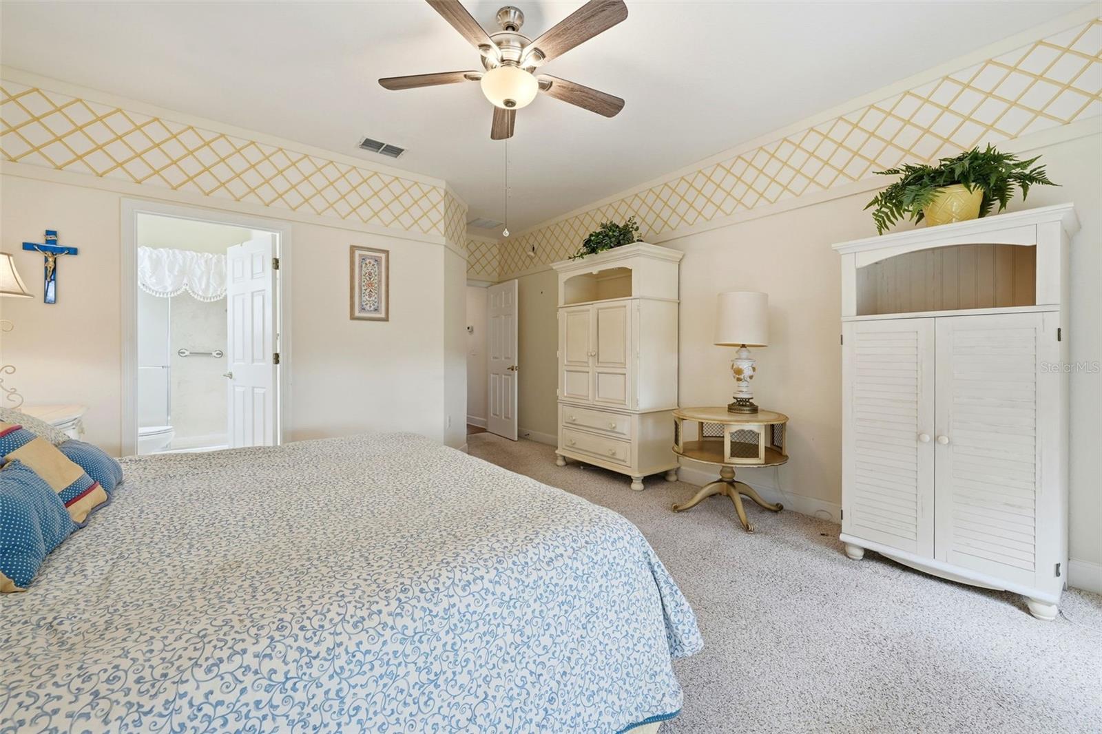 SPRUCE CREEK GOLF & COUNTRY CLUB SAWGRAS - Residential