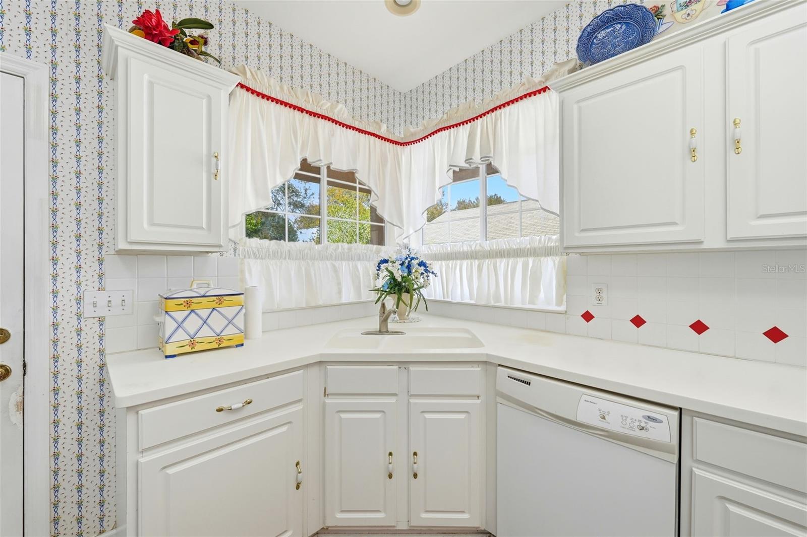 SPRUCE CREEK GOLF & COUNTRY CLUB SAWGRAS - Residential