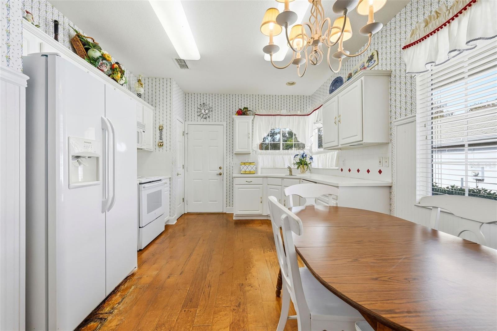 SPRUCE CREEK GOLF & COUNTRY CLUB SAWGRAS - Residential