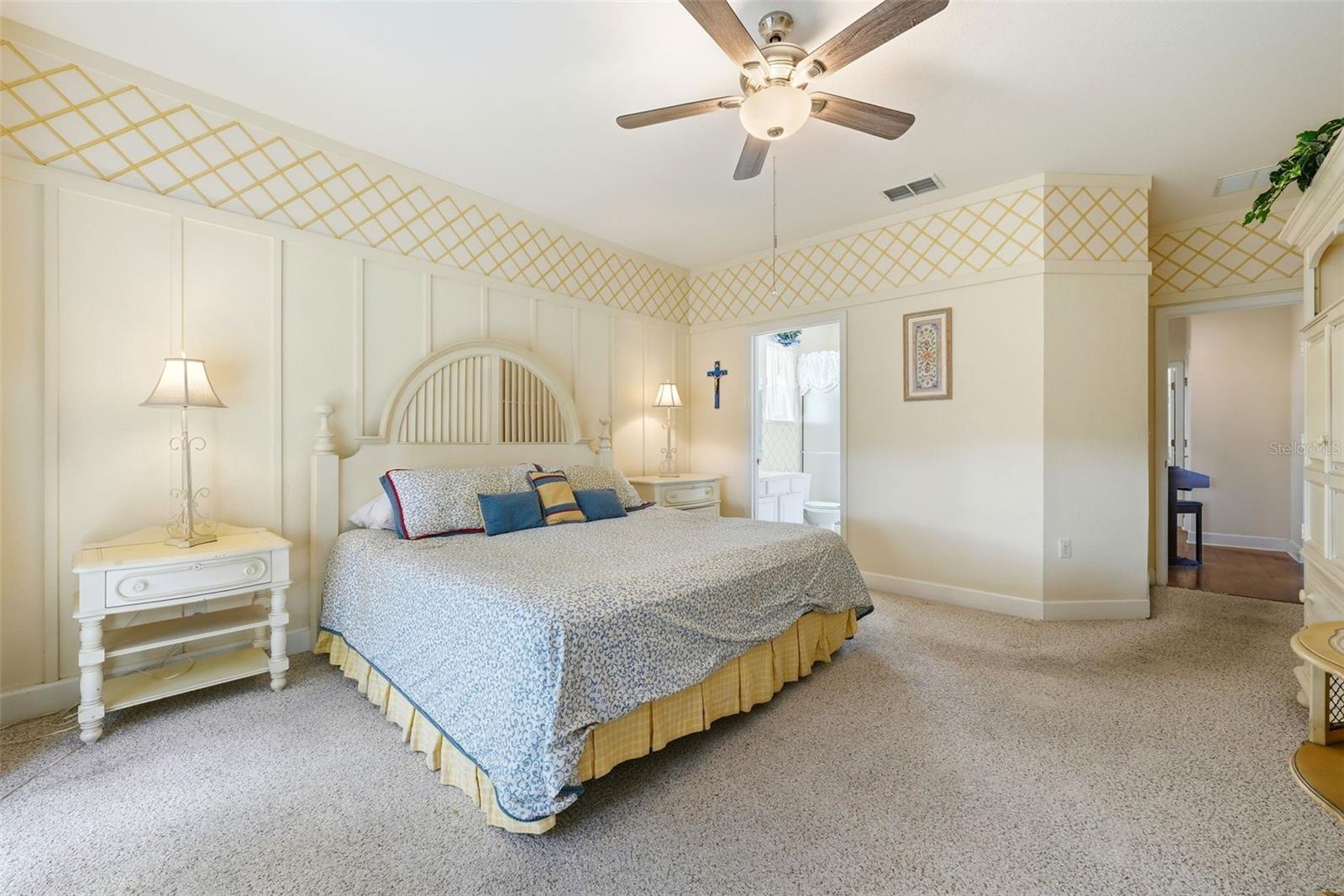 SPRUCE CREEK GOLF & COUNTRY CLUB SAWGRAS - Residential