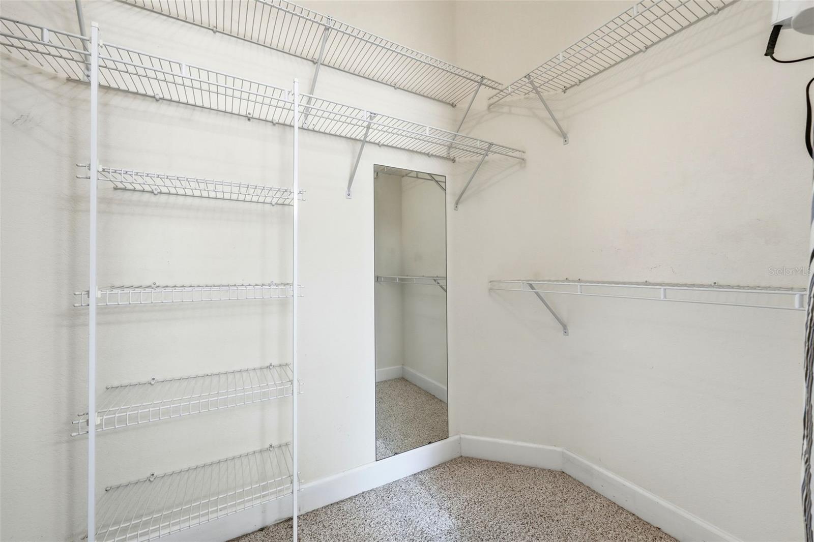 SPRUCE CREEK GOLF & COUNTRY CLUB SAWGRAS - Residential