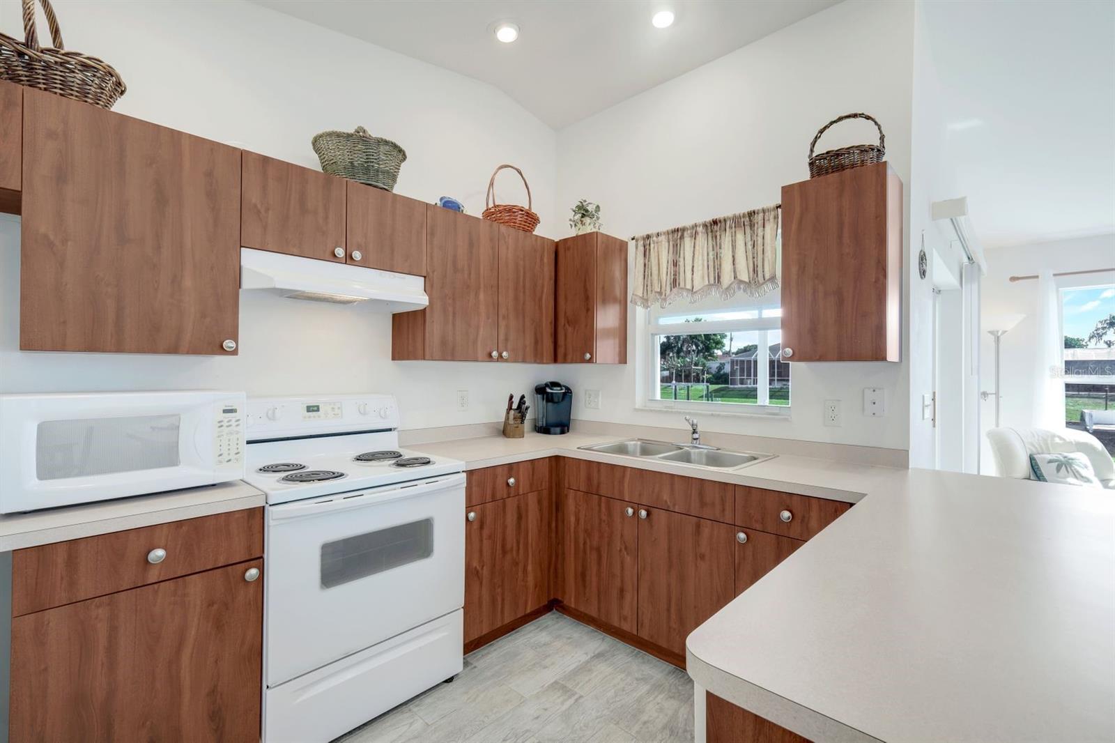 1438 SE 23RD STREET