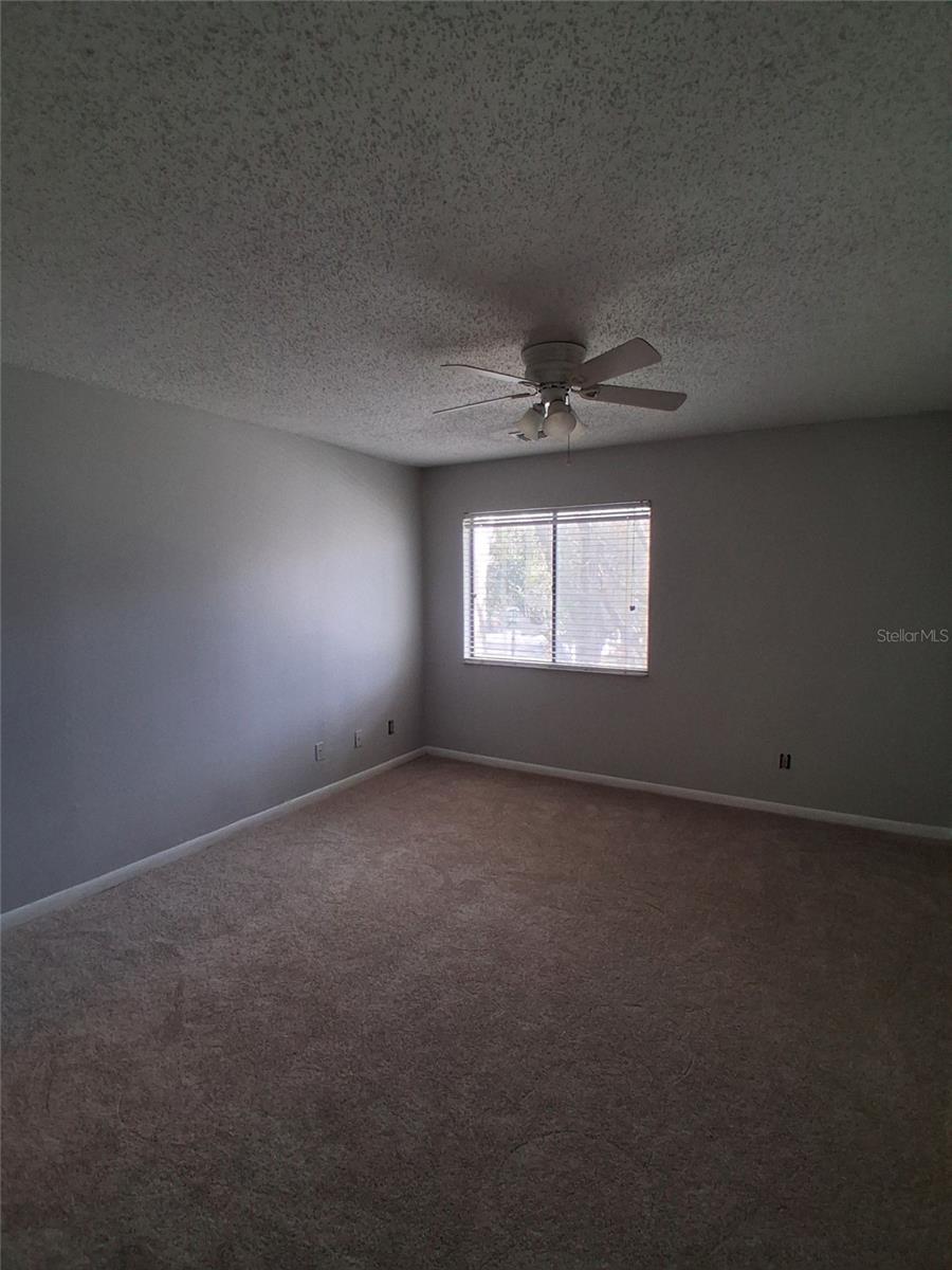 STONE CREEK POINTE A CONDOMINI - Residential Lease