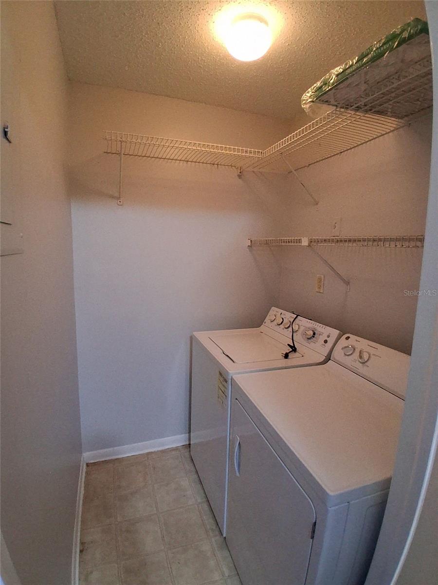 STONE CREEK POINTE A CONDOMINI - Residential Lease