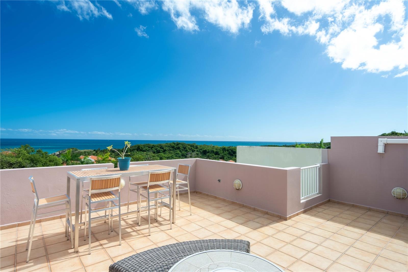 SHELL CASTLE CLUB - Residential