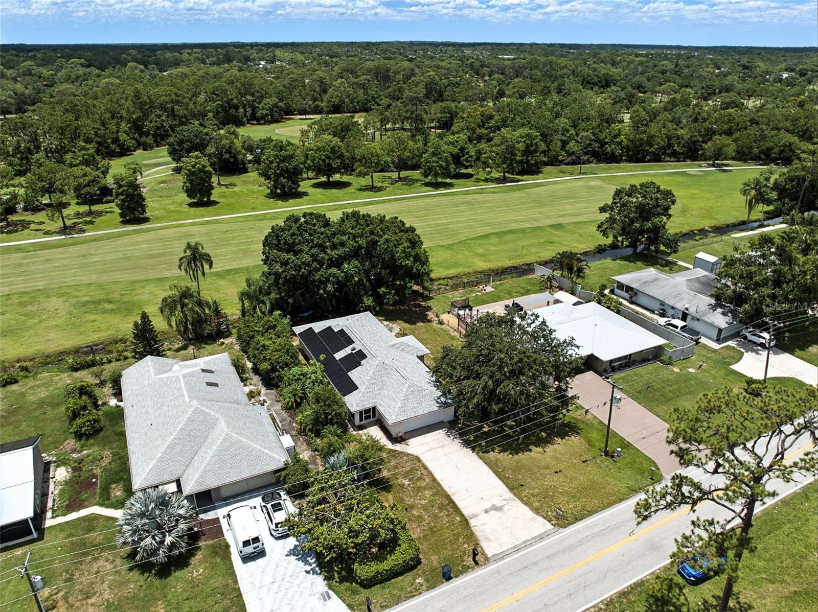 COUNTRY CLUB LAKE ESTATES - Residential