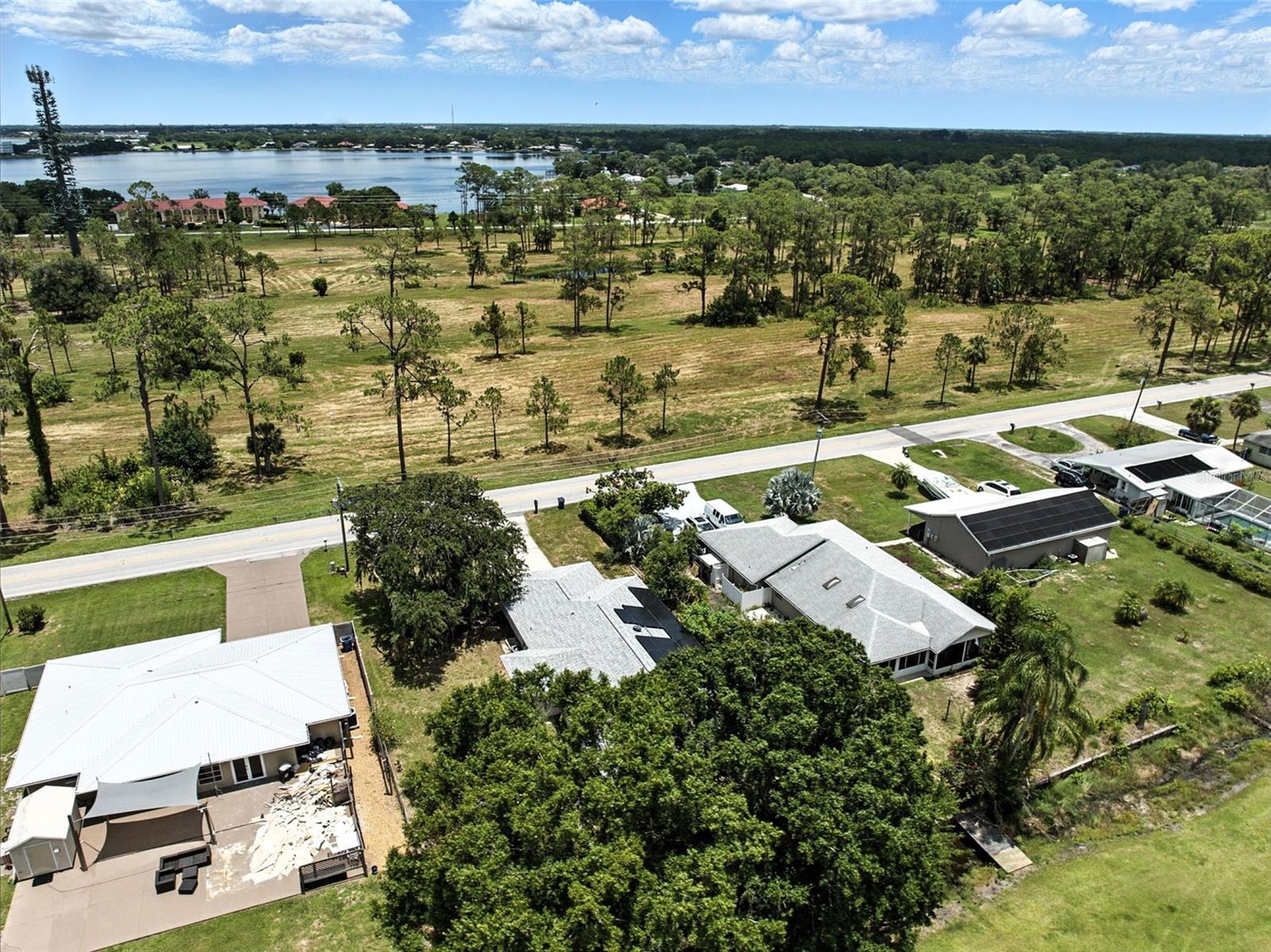 COUNTRY CLUB LAKE ESTATES - Residential