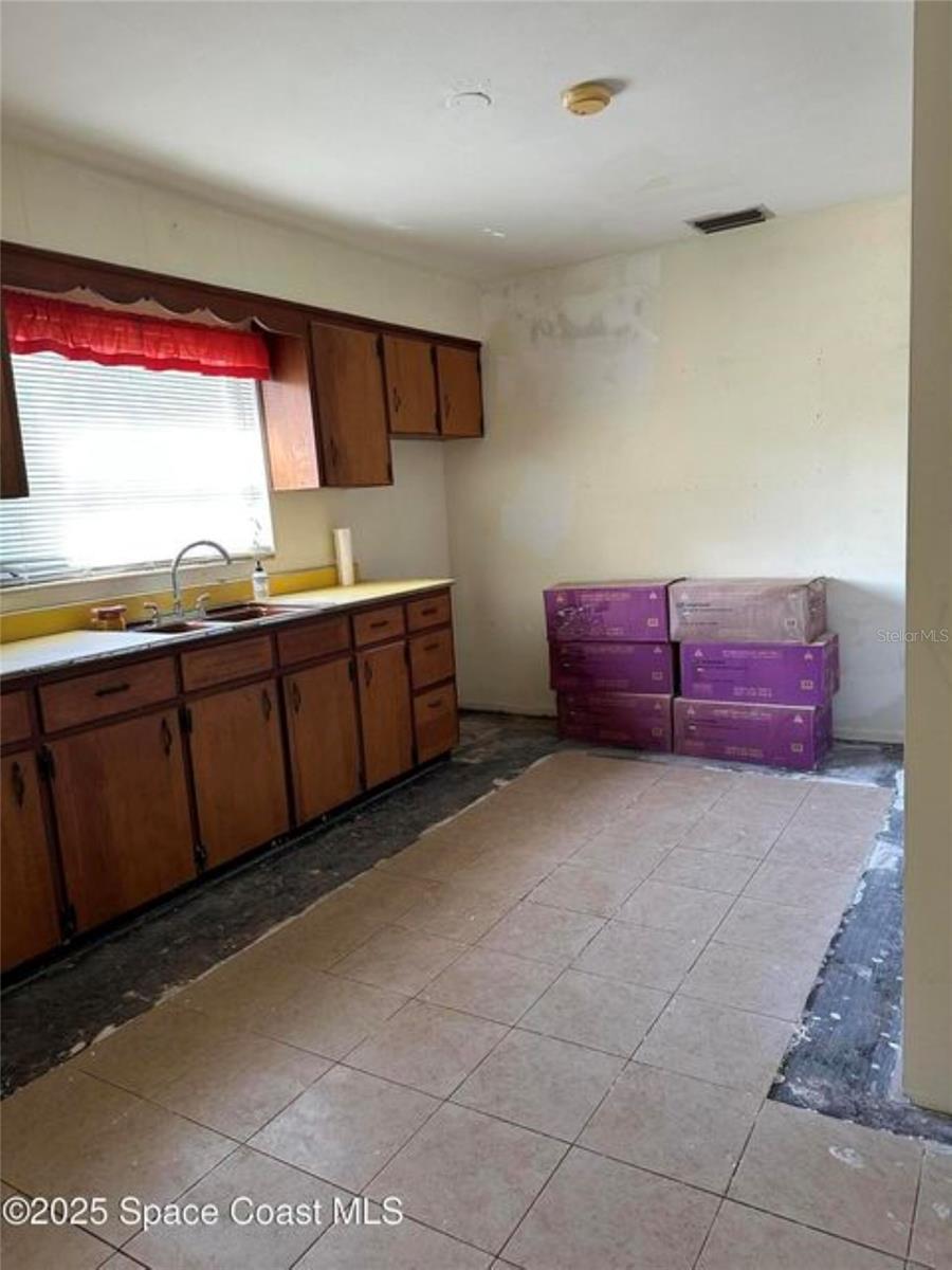 LAKE DRIVE TERRACE - Commercial Sale