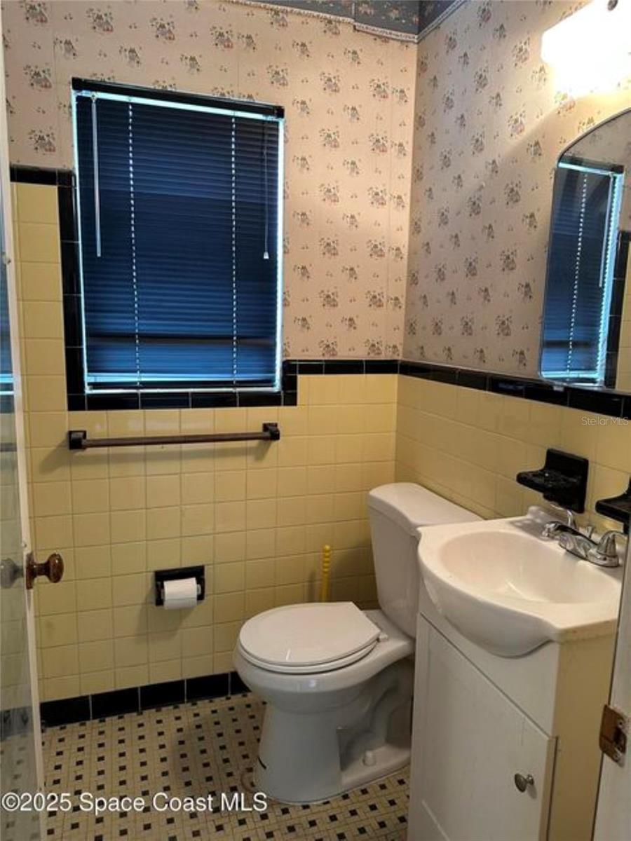 LAKE DRIVE TERRACE - Commercial Sale