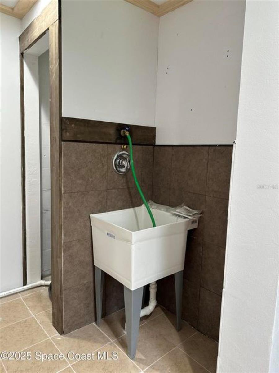 LAKE DRIVE TERRACE - Commercial Sale