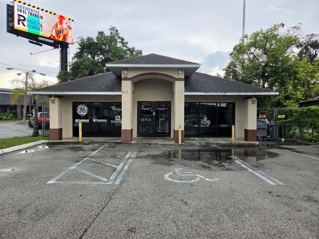 Photo of 6420 N Orange Blossom Trail, Orlando, FL 32810 (MLS # O6423127)
